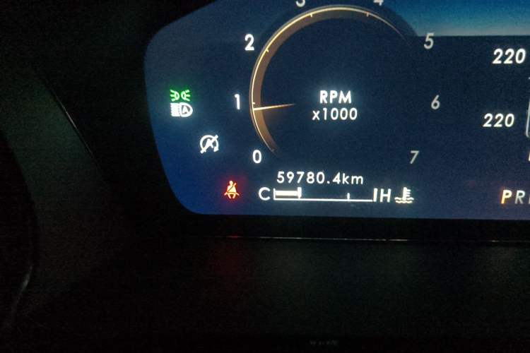Used Lincoln Corsair 2022 2.0T Two-Wheel Drive Luxury Edition Odometer Close Up