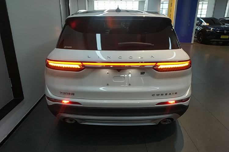Used Lincoln Corsair 2022 2.0T Two-Wheel Drive Deluxe Edition Rear