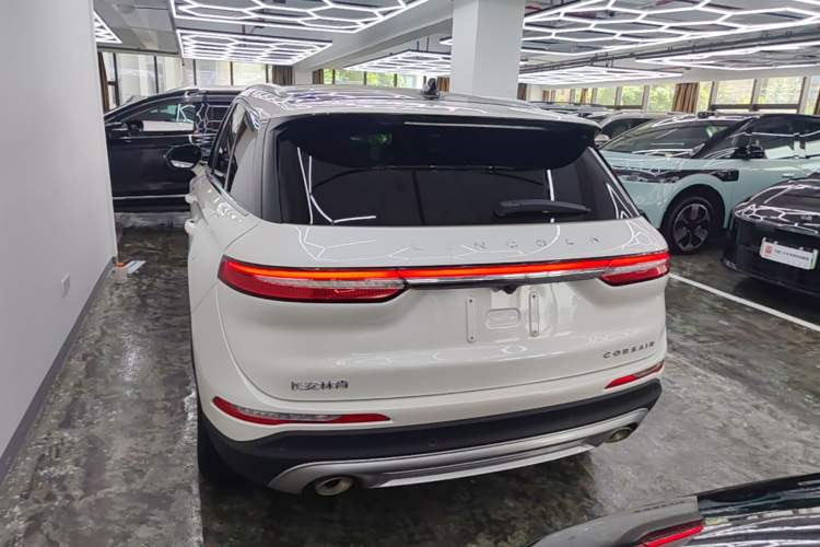 Used Lincoln Corsair 2022 Revised Version 2.0T Two-Wheel Drive Premium Edition Rear