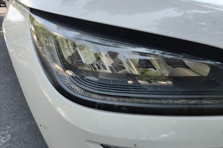 Used Lincoln Corsair 2022 2.0T Two-Wheel Drive Deluxe Edition Right Front Headlight