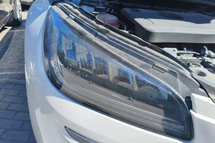 Used Lincoln Corsair 2022 2.0T Two-Wheel Drive Luxury Edition Right Front Headlight