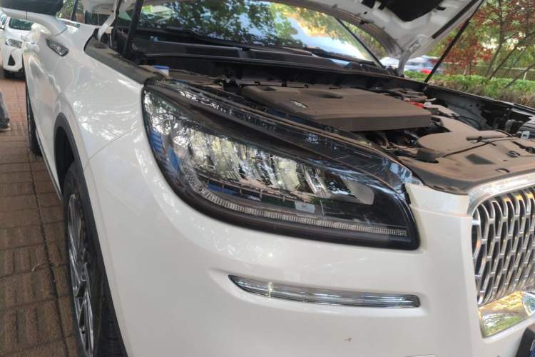 Used Lincoln Corsair 2022 2.0T Two-Wheel Drive Deluxe Edition Right Front Headlight
