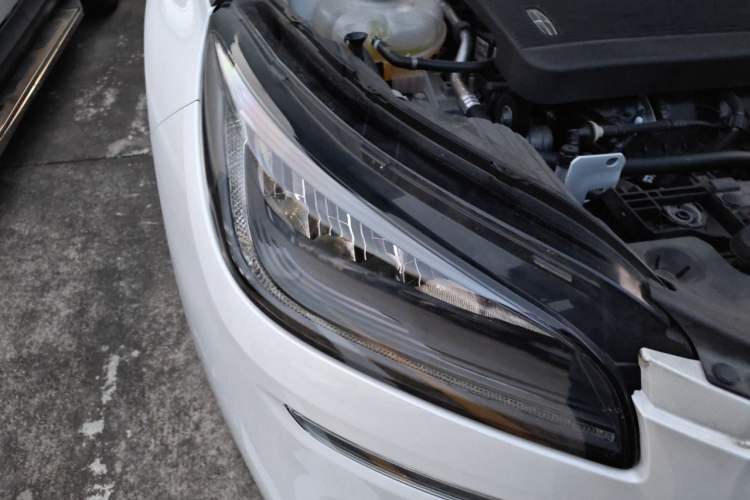 Used Lincoln Corsair 2022 Revised Version 2.0T Two-Wheel Drive Luxury Edition Right Front Headlight