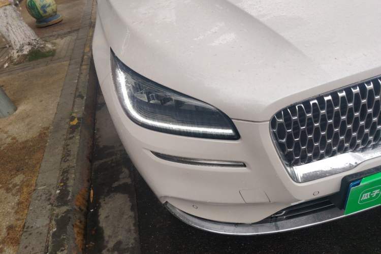 Used Lincoln Corsair 2022 2.0T Two-Wheel Drive Luxury Edition Right Front Headlight