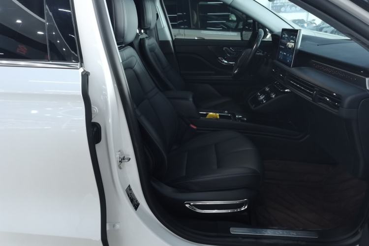 Used Lincoln Corsair 2022 Revised Version 2.0T Two-Wheel Drive Luxury Edition Right Front Seat