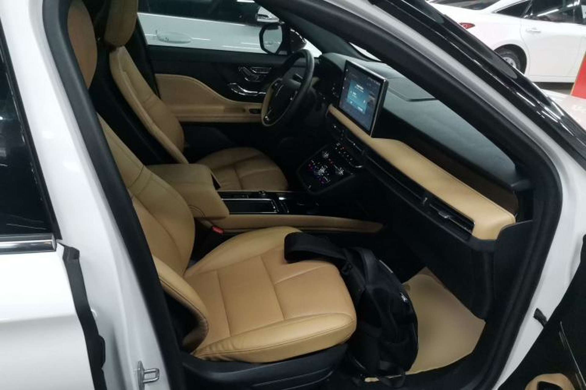 Used Lincoln Corsair 2022 2.0T Two-Wheel Drive Luxury Edition Right Front Seat