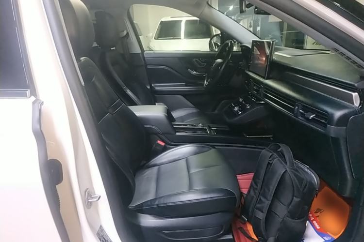 Used Lincoln Corsair 2022 2.0T Two-Wheel Drive Luxury Edition Right Front Seat