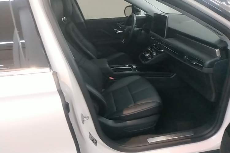 Used Lincoln Corsair 2022 2.0T Two-Wheel Drive Deluxe Edition Right Front Seat