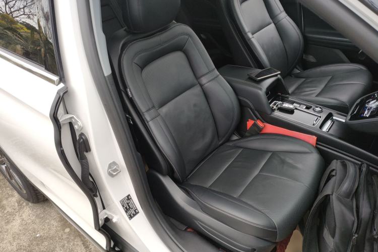 Used Lincoln Corsair 2022 2.0T Two-Wheel Drive Luxury Edition Right Front Seat