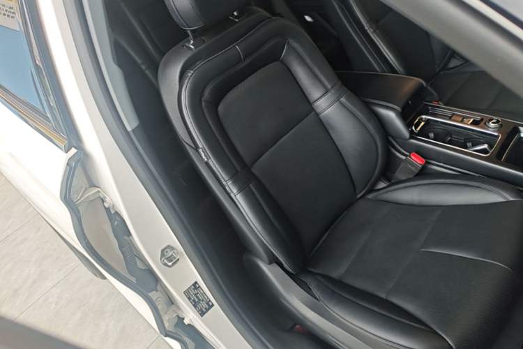 Used Lincoln Corsair 2022 2.0T Two-Wheel Drive Deluxe Edition Right Front Seat