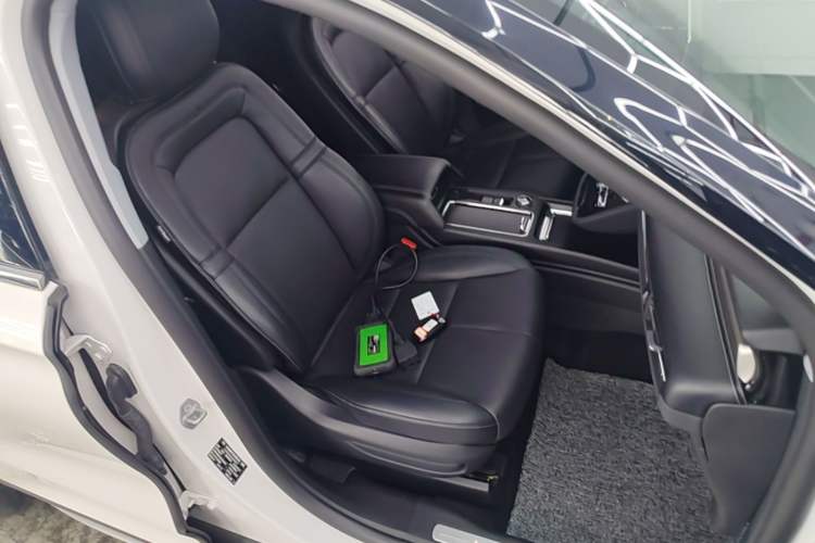 Used Lincoln Corsair 2022 Revised Version 2.0T Two-Wheel Drive Premium Edition Right Front Seat