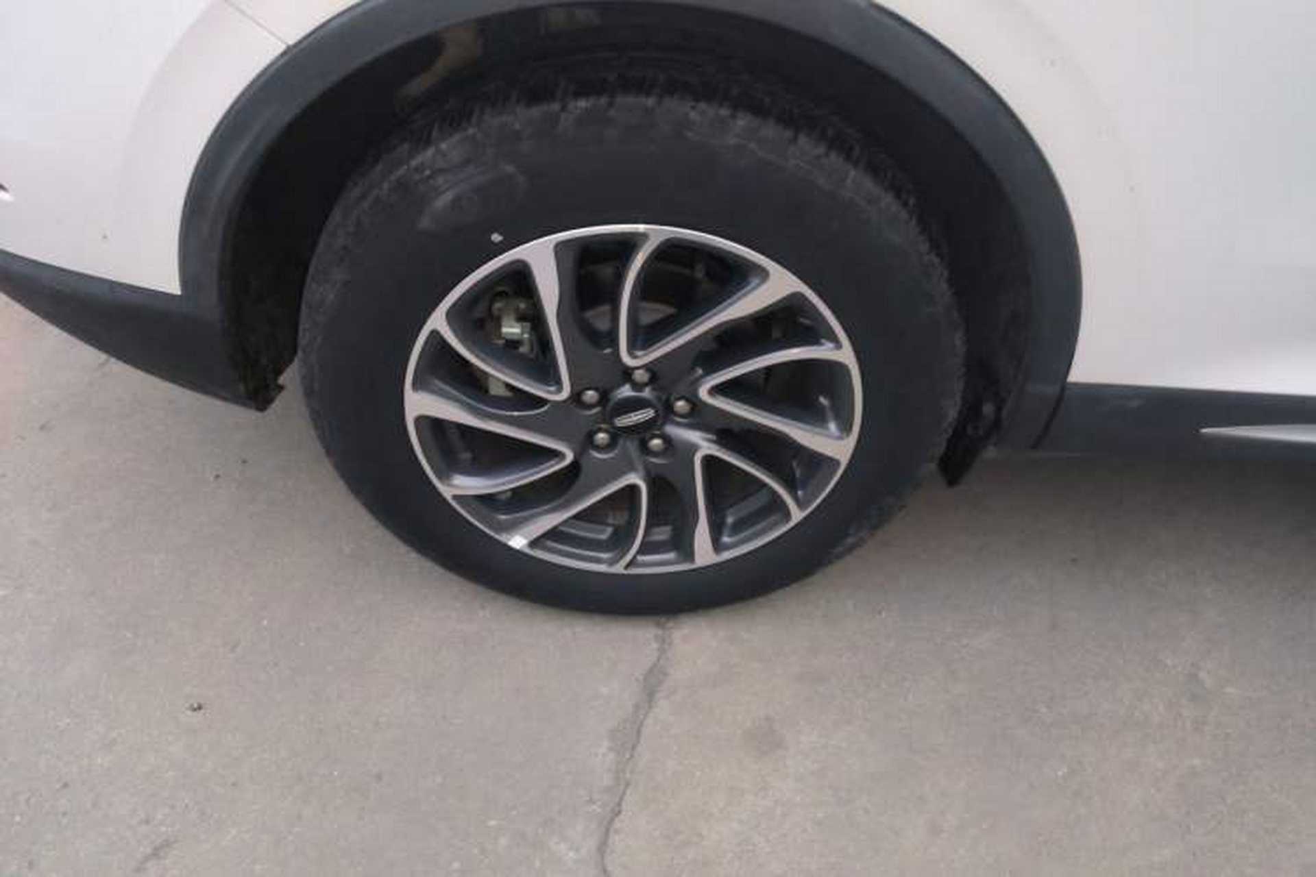 Used Lincoln Corsair 2022 2.0T Two-Wheel Drive Deluxe Edition Right Rear Wheel Hub