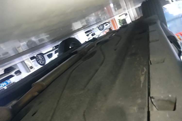 Used Lincoln Corsair 2022 Revised Version 2.0T Two-Wheel Drive Premium Edition Right Side Sill