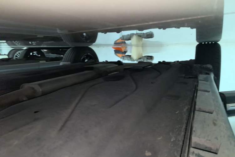 Used Lincoln Corsair 2022 2.0T Two-Wheel Drive Luxury Edition Right Side Sill