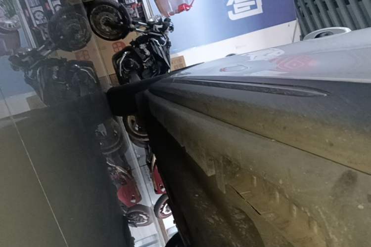 Used Lincoln Corsair 2022 2.0T Two-Wheel Drive Deluxe Edition Right Side Sill