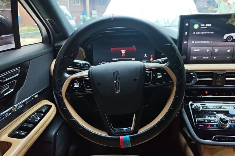 Used Lincoln Corsair 2022 2.0T Two-Wheel Drive Luxury Edition Steering Wheel