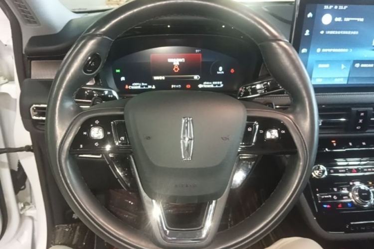 Used Lincoln Corsair 2022 2.0T Two-Wheel Drive Deluxe Edition Steering Wheel