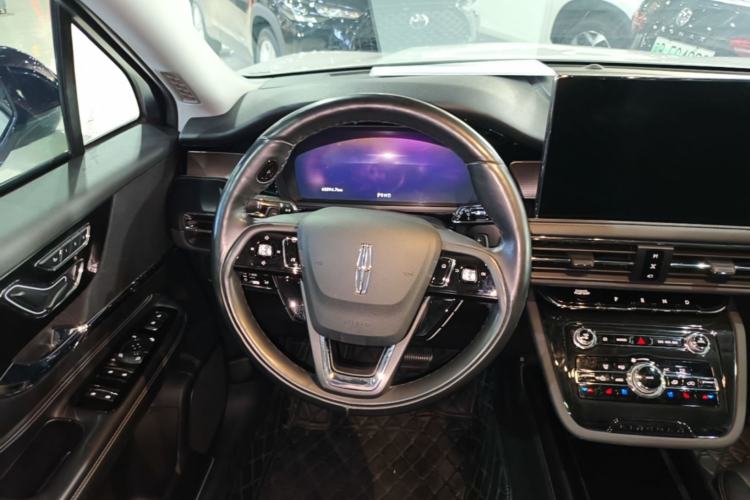 Used Lincoln Corsair 2022 2.0T Two-Wheel Drive Deluxe Edition Steering Wheel