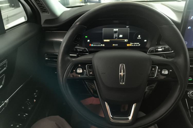 Used Lincoln Corsair 2022 2.0T Two-Wheel Drive Deluxe Edition Steering Wheel