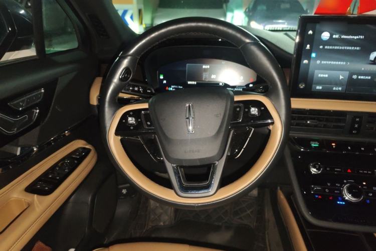 Used Lincoln Corsair 2022 2.0T Two-Wheel Drive Luxury Edition Steering Wheel