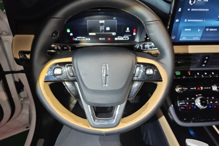 Used Lincoln Corsair 2022 2.0T Two-Wheel Drive Luxury Edition Steering Wheel