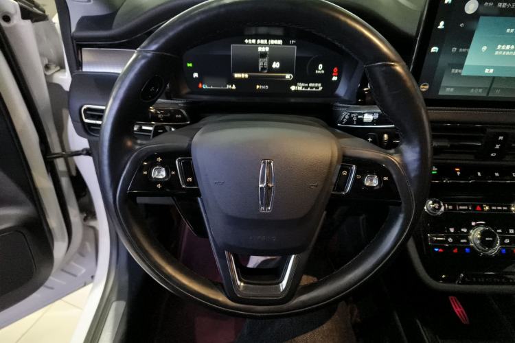 Used Lincoln Corsair 2022 Revised Version 2.0T Two-Wheel Drive Luxury Edition Steering Wheel