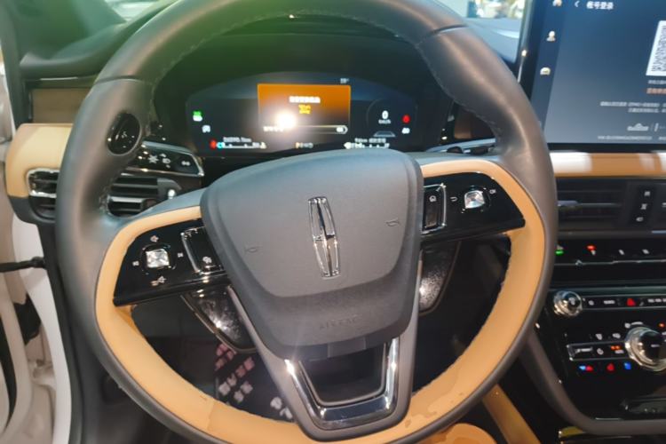 Used Lincoln Corsair 2022 2.0T Two-Wheel Drive Luxury Edition Steering Wheel