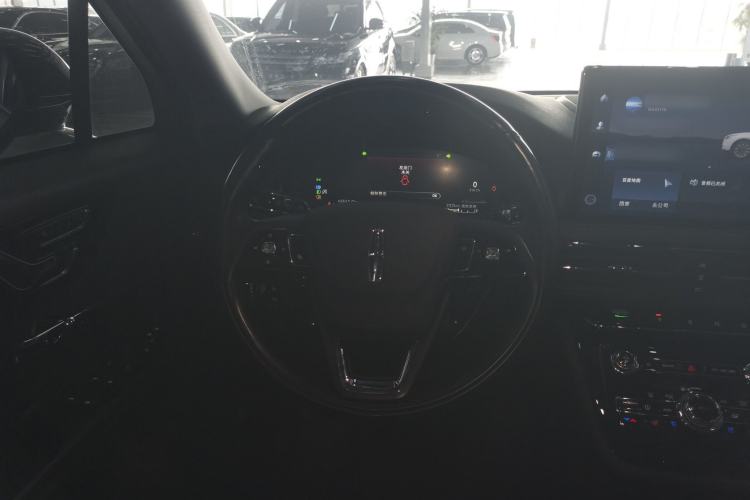 Used Lincoln Corsair 2022 Revised Version 2.0T Two-Wheel Drive Luxury Edition Steering Wheel