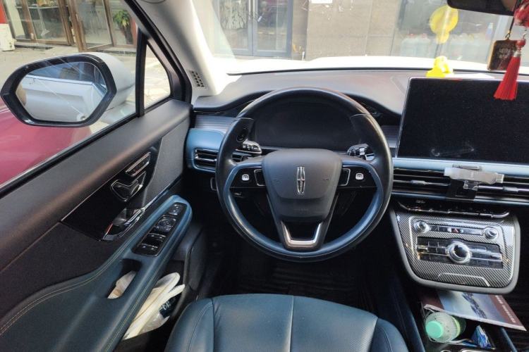 Used Lincoln Corsair 2022 2.0T Two-Wheel-Drive MONO Limited Edition Steering Wheel