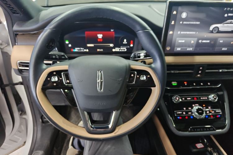 Used Lincoln Corsair 2022 2.0T Two-Wheel Drive Luxury Edition Steering Wheel