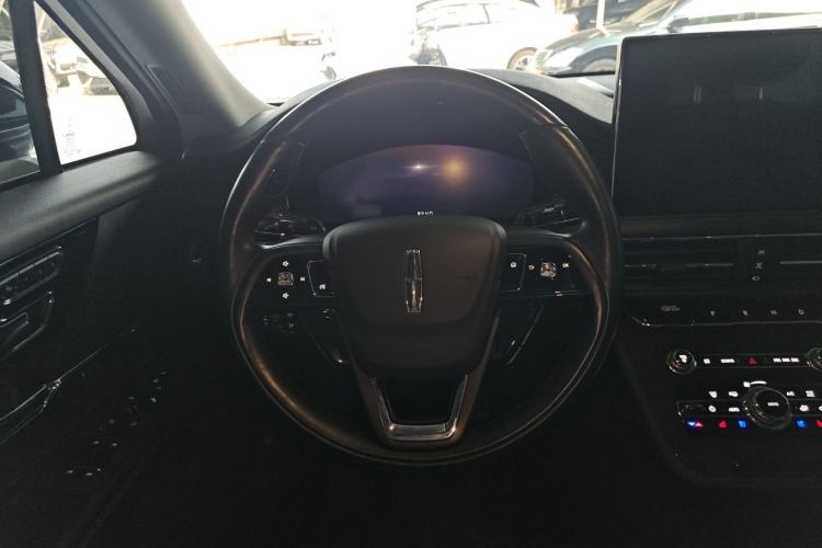 Used Lincoln Corsair 2022 2.0T Two-Wheel Drive Deluxe Edition Steering Wheel