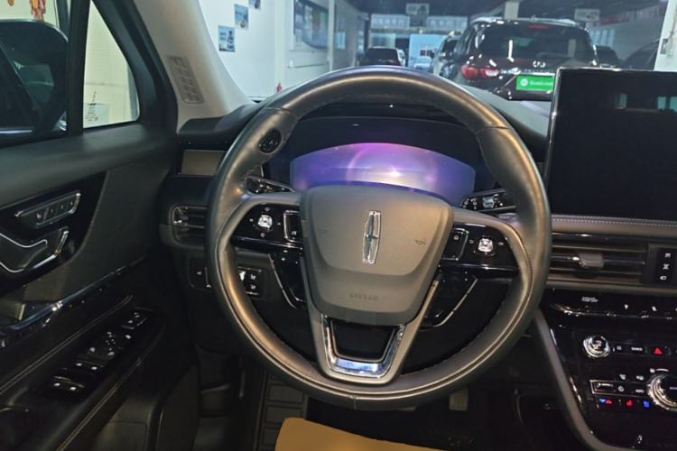 Used Lincoln Corsair 2022 2.0T Two-Wheel Drive Deluxe Edition Steering Wheel