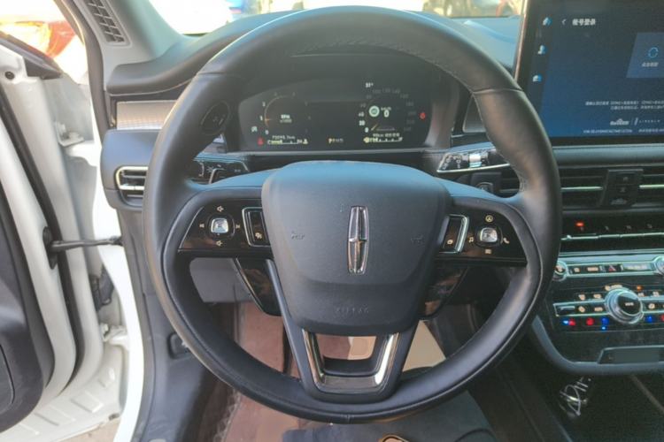 Used Lincoln Corsair 2022 2.0T Two-Wheel Drive Luxury Edition Steering Wheel