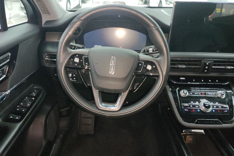 Used Lincoln Corsair 2022 2.0T Two-Wheel Drive Deluxe Edition Steering Wheel