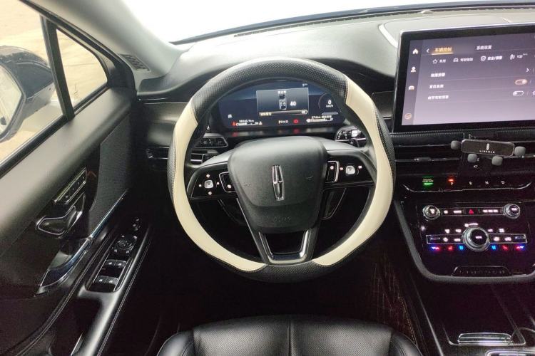 Used Lincoln Corsair 2022 2.0T Two-Wheel Drive Luxury Edition Steering Wheel