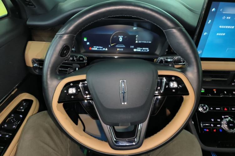Used Lincoln Corsair 2022 2.0T Two-Wheel Drive Luxury Edition Steering Wheel