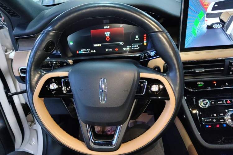 Used Lincoln Corsair 2022 2.0T Two-Wheel Drive Luxury Edition Steering Wheel