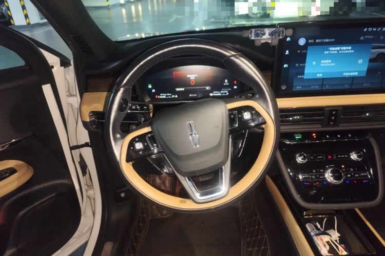 Used Lincoln Corsair 2022 2.0T Two-Wheel Drive Luxury Edition Steering Wheel