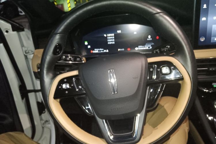 Used Lincoln Corsair 2022 2.0T Two-Wheel Drive Luxury Edition Steering Wheel
