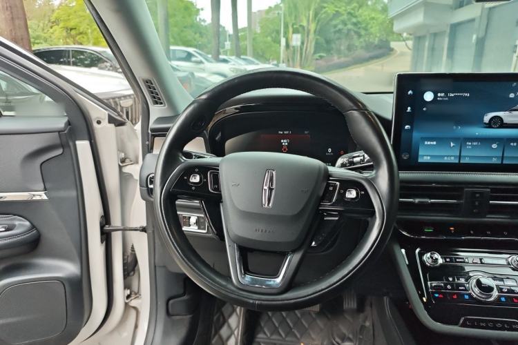 Used Lincoln Corsair 2022 2.0T Two-Wheel Drive Deluxe Edition Steering Wheel