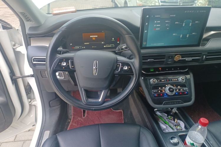 Used Lincoln Corsair 2022 2.0T Two-Wheel Drive Deluxe Edition Steering Wheel