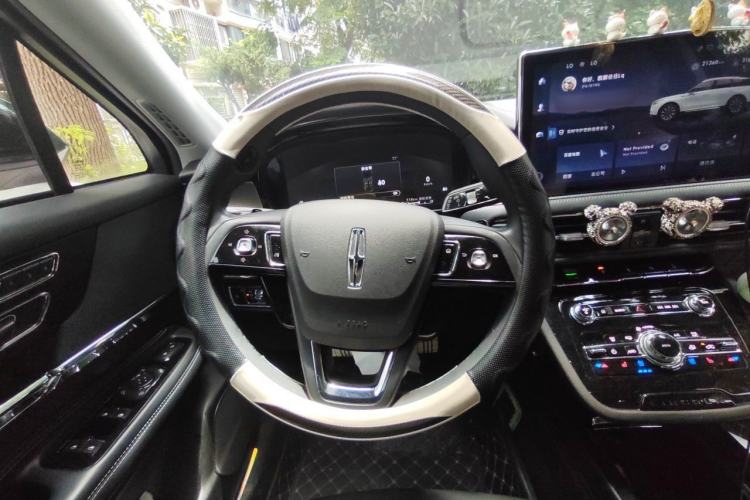 Used Lincoln Corsair 2022 2.0T Two-Wheel Drive Deluxe Edition Steering Wheel