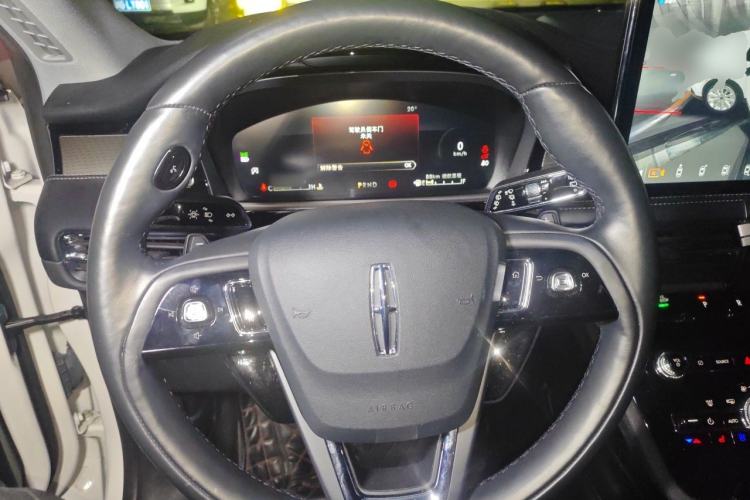 Used Lincoln Corsair 2022 2.0T Two-Wheel Drive Deluxe Edition Steering Wheel