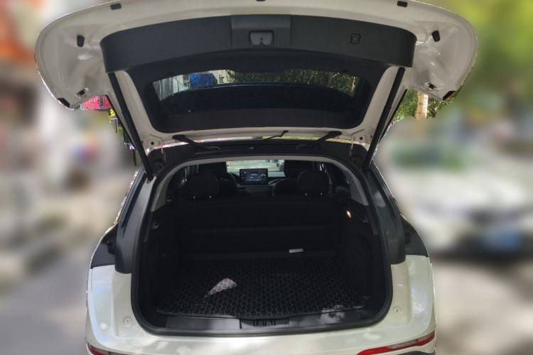 Used Lincoln Corsair 2022 2.0T Two-Wheel Drive Deluxe Edition Trunk