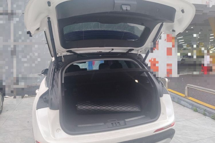 Used Lincoln Corsair 2022 2.0T Two-Wheel Drive Deluxe Edition Trunk