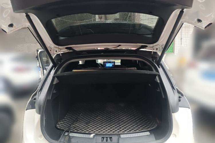 Used Lincoln Corsair 2022 2.0T Two-Wheel Drive Deluxe Edition Trunk