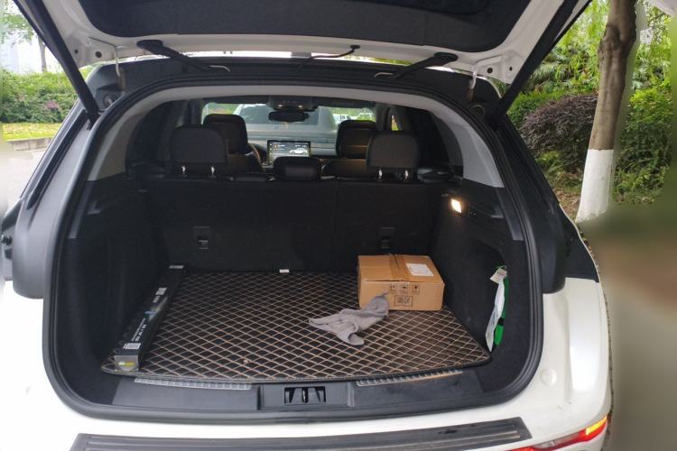Used Lincoln Corsair 2022 2.0T Two-Wheel Drive Luxury Edition Trunk