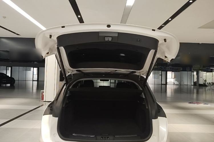 Used Lincoln Corsair 2022 2.0T Two-Wheel Drive Deluxe Edition Trunk
