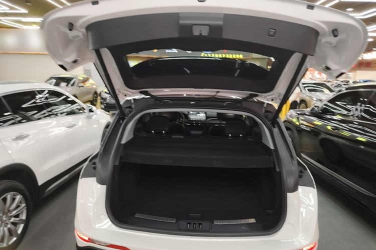 Used Lincoln Corsair 2022 Revised Version 2.0T Two-Wheel Drive Premium Edition Trunk