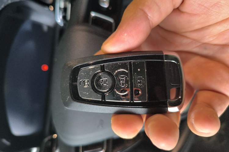 Used Lincoln Corsair 2022 Revised Version 2.0T Two-Wheel Drive Premium Edition Vehicle Key